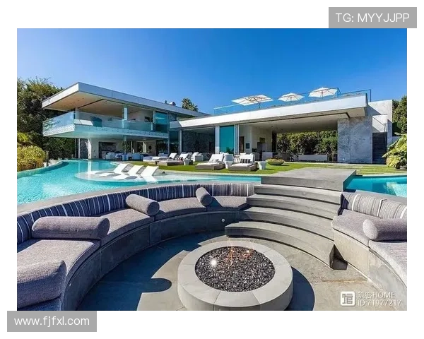 足球球星豪宅巡礼：揭秘全球顶级球员的奢华居住地